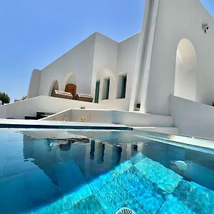 Luxury Beachfront Plunge Pool Suite